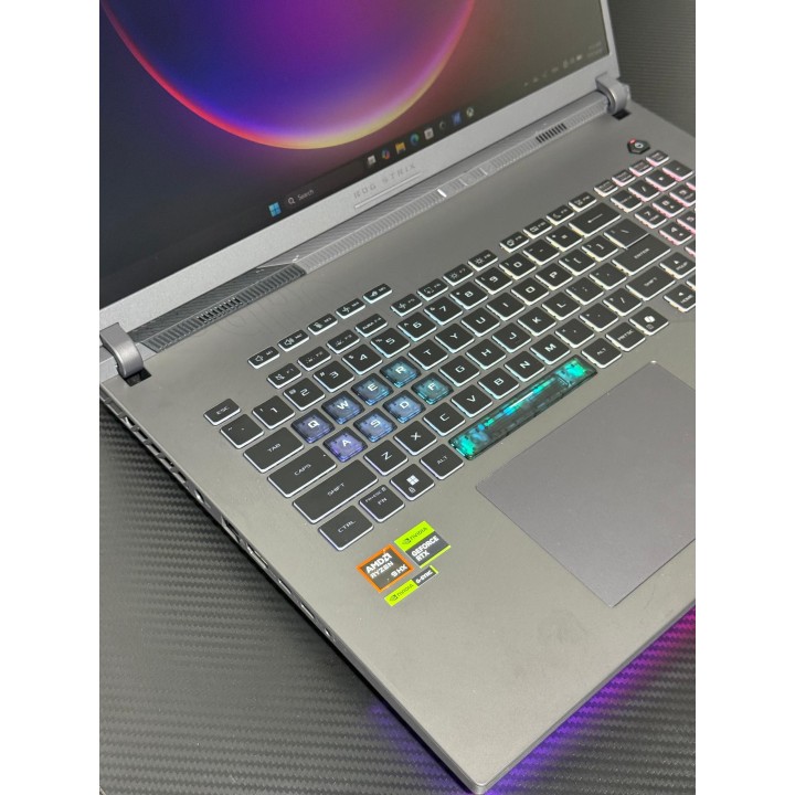 ASUS ROG Strix G814F Ryzen 9 9955HX 32Go 2To SSD RTX 5060 8Go